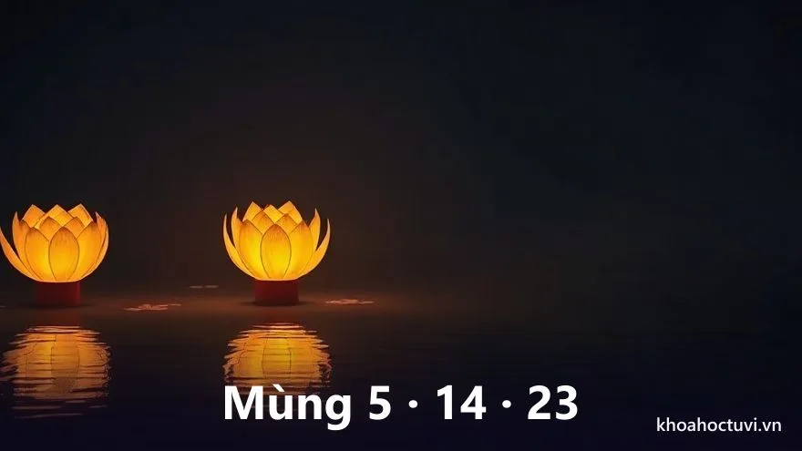 Ba chiếc đèn hoa đăng trên mặt nước đêm tượng trưng ba ngày Nguyệt Kỵ mùng 5, 14, 23 trong tháng