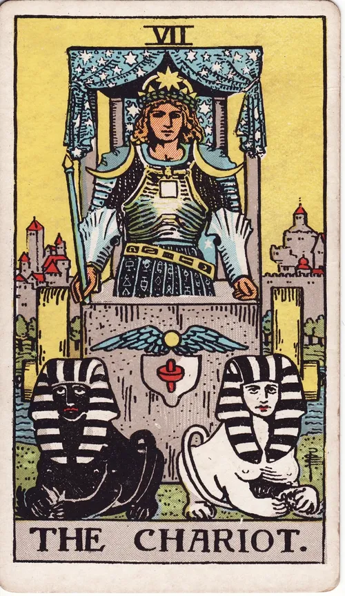 Lá Tarot Cỗ Xe — ý nghĩa công việc