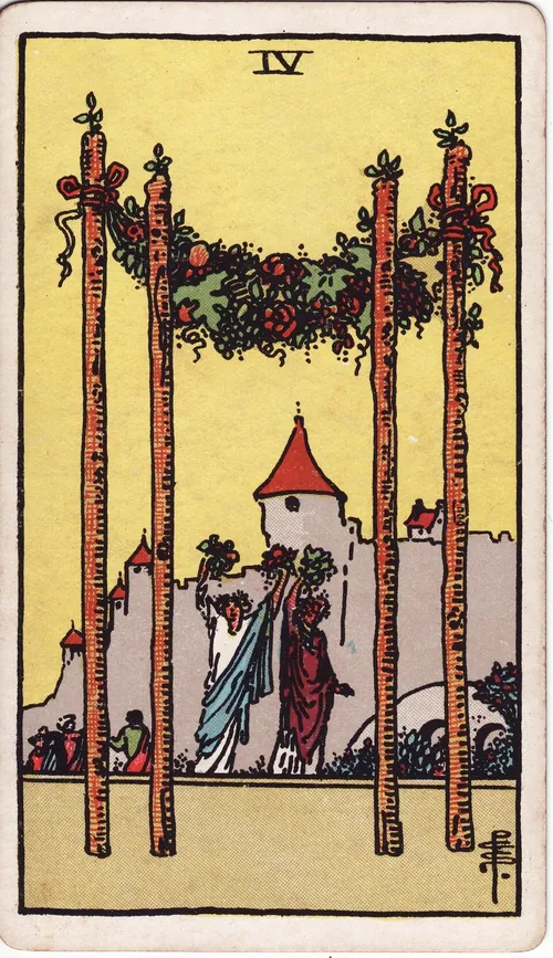 Lá Tarot Bốn Gậy — ý nghĩa gia đình