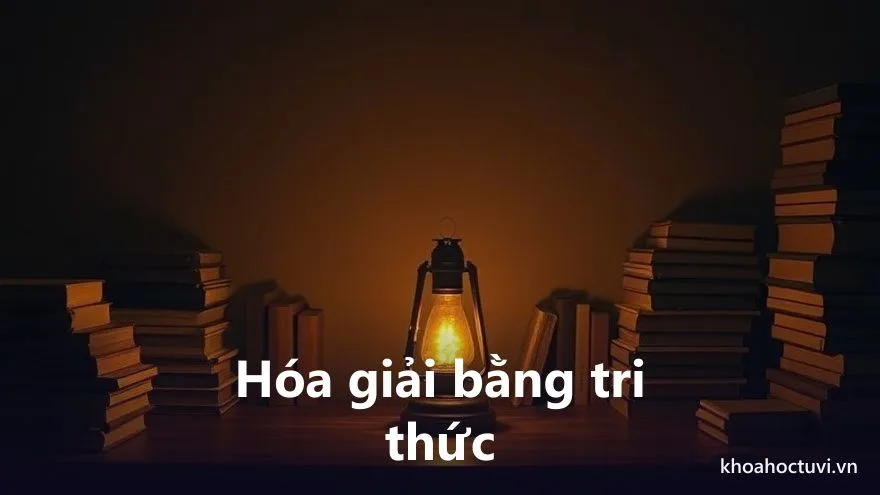 Một ngọn đèn dầu ấm sáng giữa gian phòng tối giản đầy sách, ánh vàng tỏa ra êm dịu, biểu tượng cho việc lấy trí tuệ hóa giải sao hư không